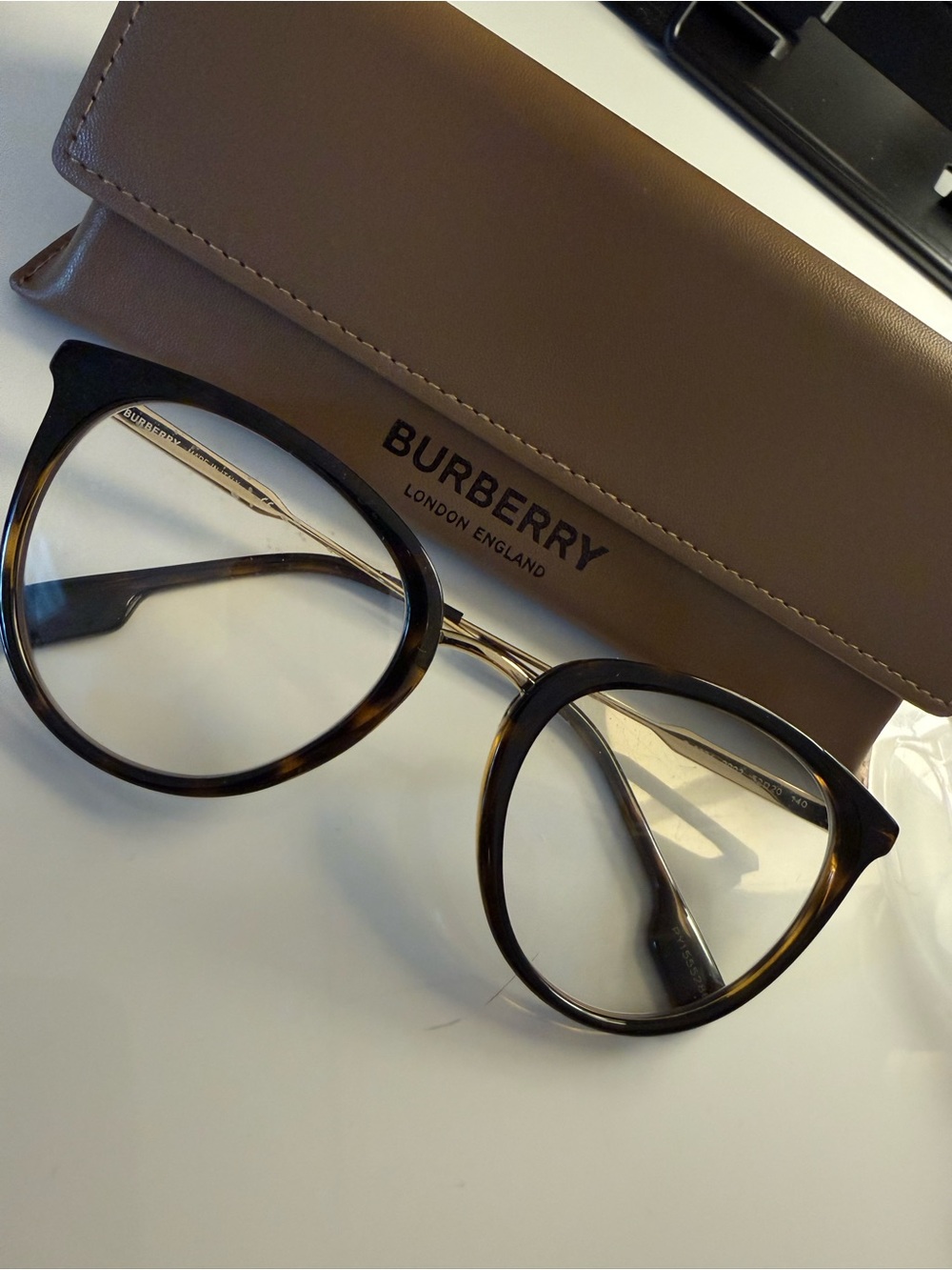 Burberry Tortoiseshell Round optical glasses